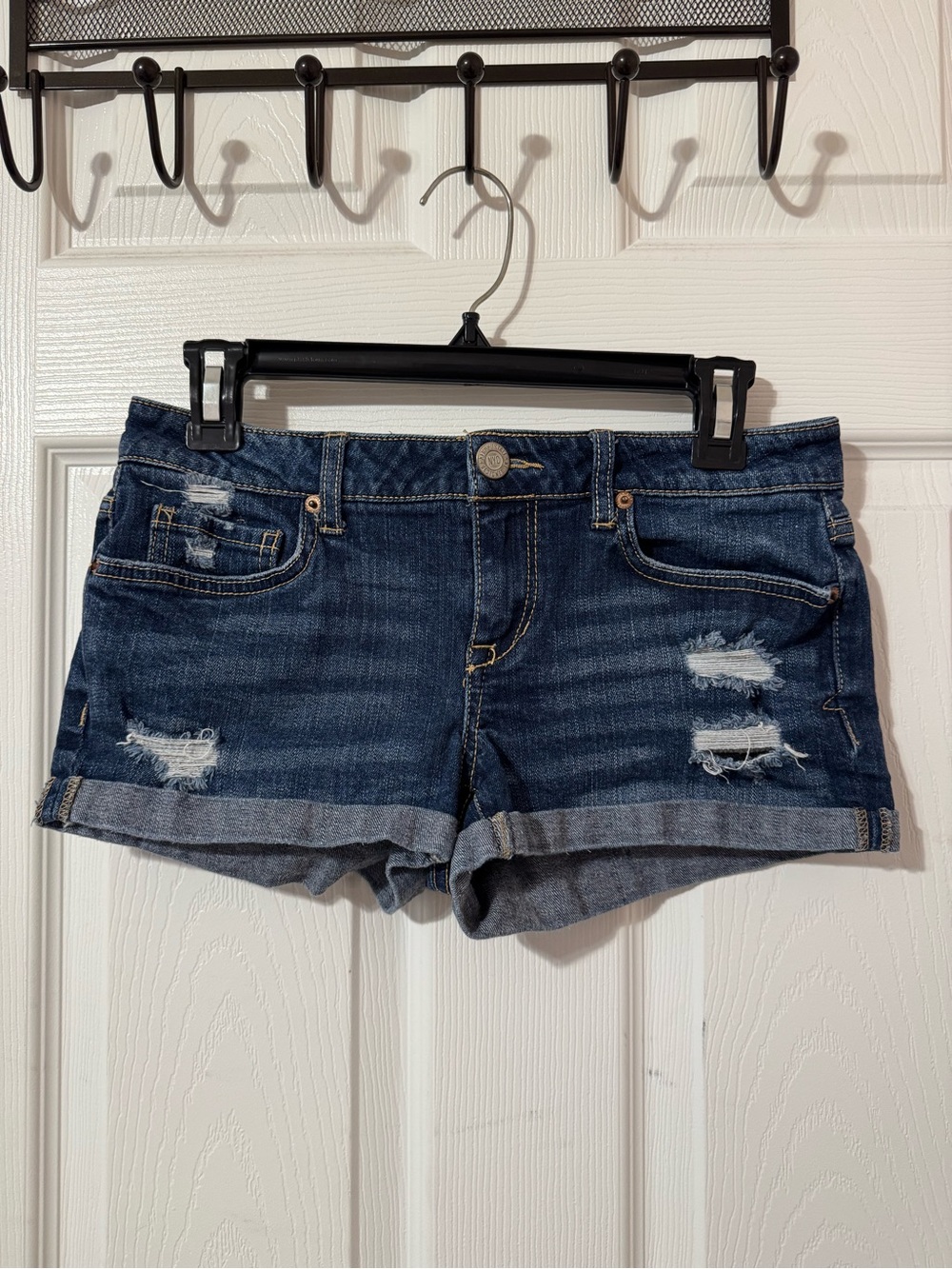 Aeropostale Distressed Denim Shorts Size 4 Shorty Shorts